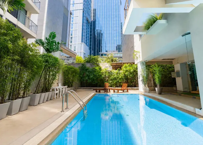 Journeyhub Sukhumvit 26, Bangkok - Formerly St James Hotel