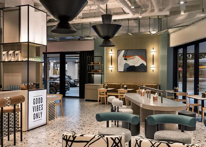 Tribe Auckland Hotel