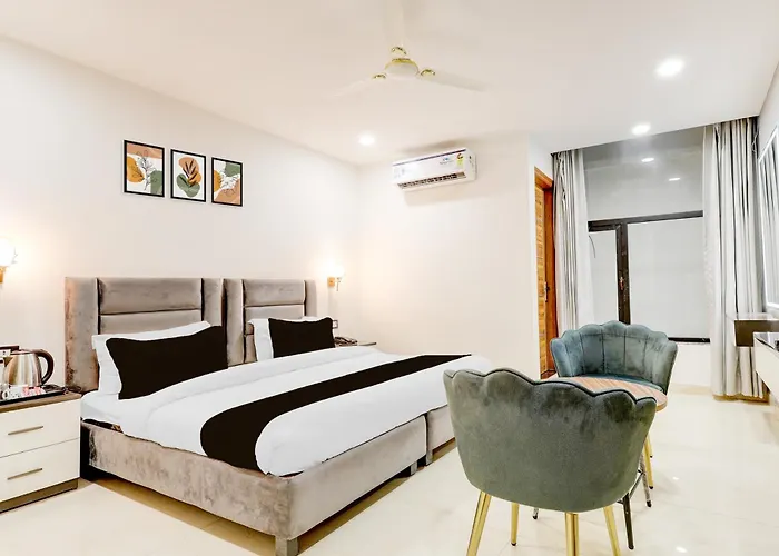 Super Collection O The Grand Villa New Delhi