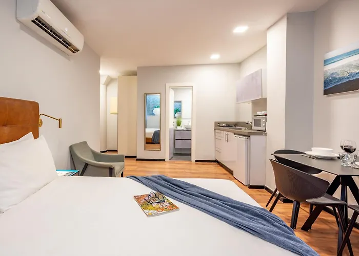Sea Land Suites Tel Aviv