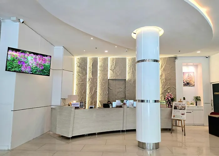 Baron Beach Hotel Pattaya