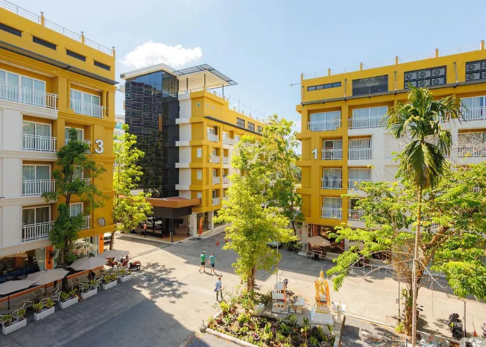 Ashlee Plaza Patong Hotel & Spa