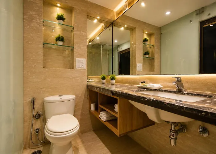 Airport Hotel Grand New Delhi