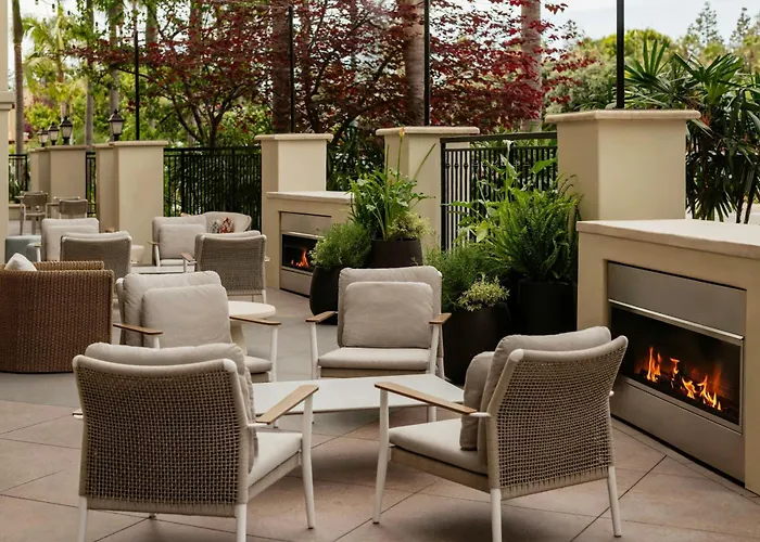 Courtyard By Marriott Anaheim Theme Park Entrance Hotel