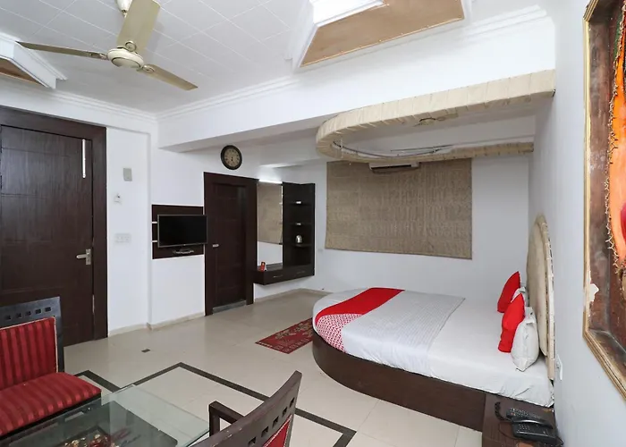 Hotel O Shanti Uday Agra 
