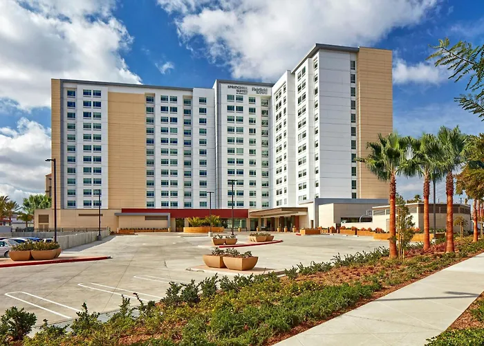 Anaheim Resort Suites