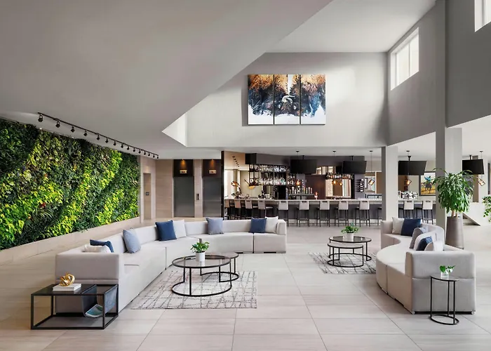 The Westin Calgary Airport Hotel