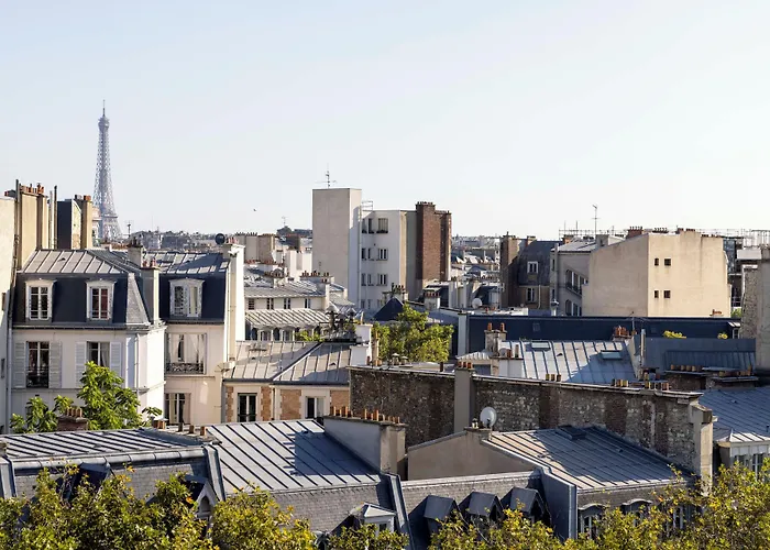 Hotel De Banville Paris