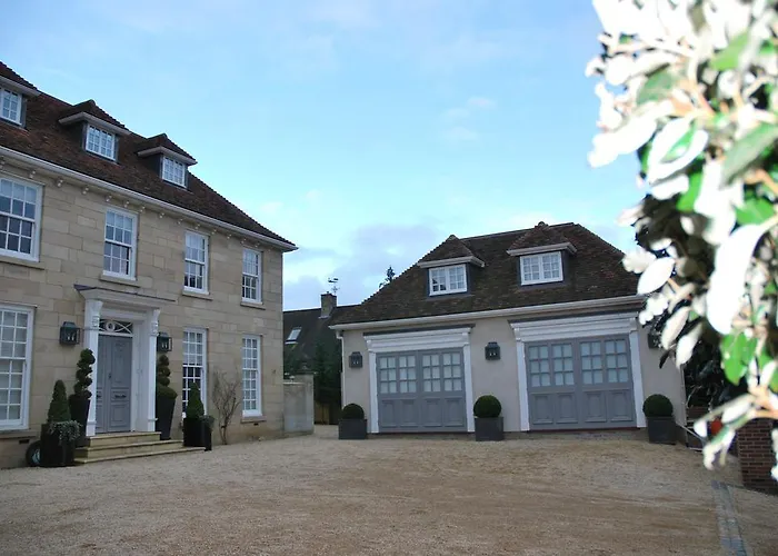 Montpellier House Bed & Breakfast Milton Keynes