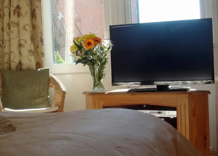 Harlequin Guest House With Parking Weymouth