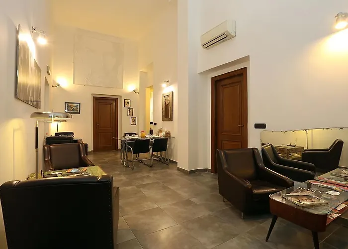 Mr Frills Hotel Rome