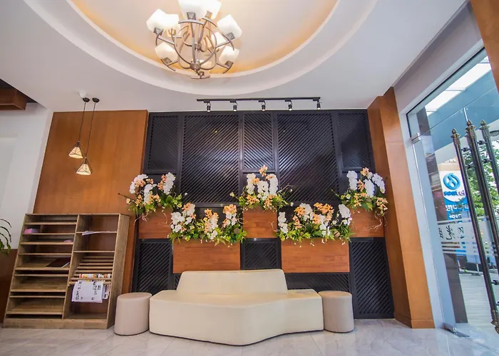 New York Hotel Phnom Penh