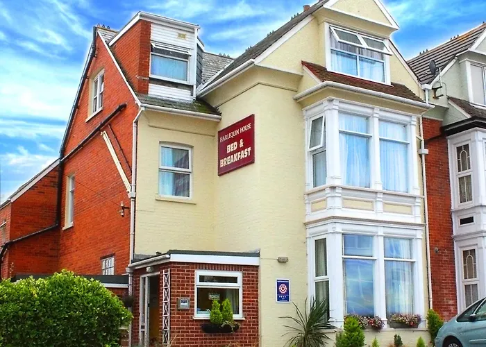 Harlequin Guest House With Parking Weymouth