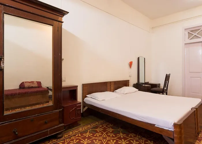 Bed And Breakfast At Colaba Mumbai