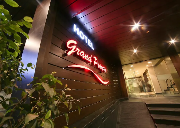 Hotel Grand Pragati Surat