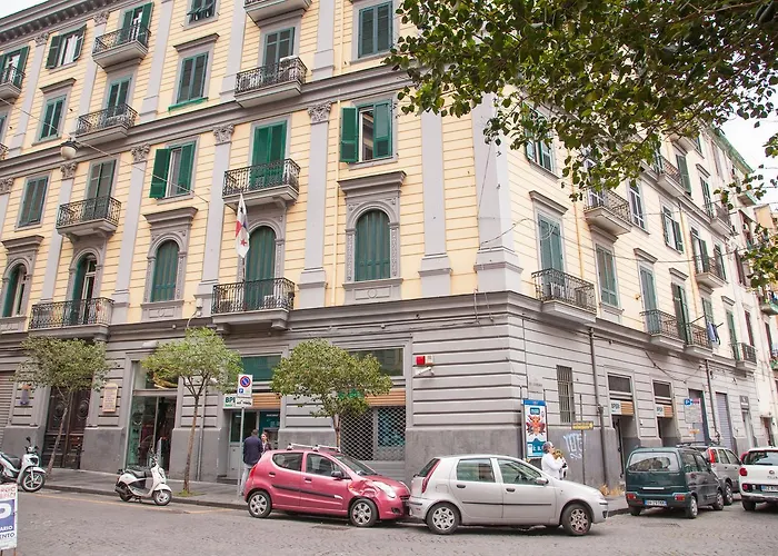 319 Al Duomo Bed & Breakfast Naples