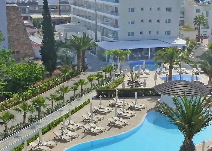 Sunrise Gardens Aparthotel Protaras