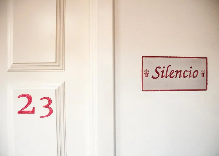 Hostal Callejon Del Agua Seville