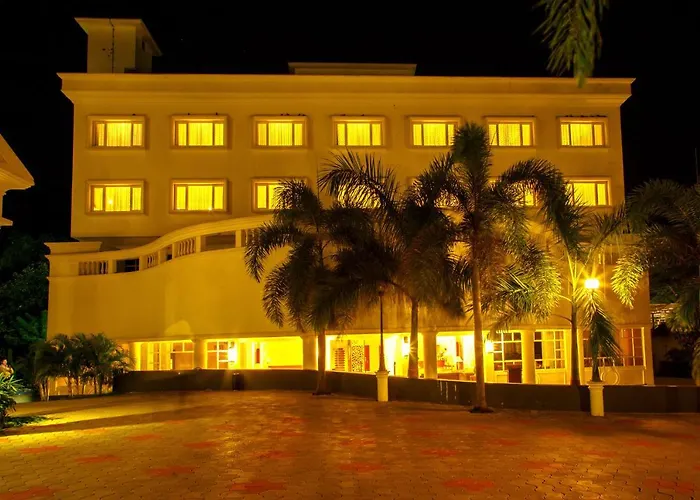 Camelot Hotel Alappuzha