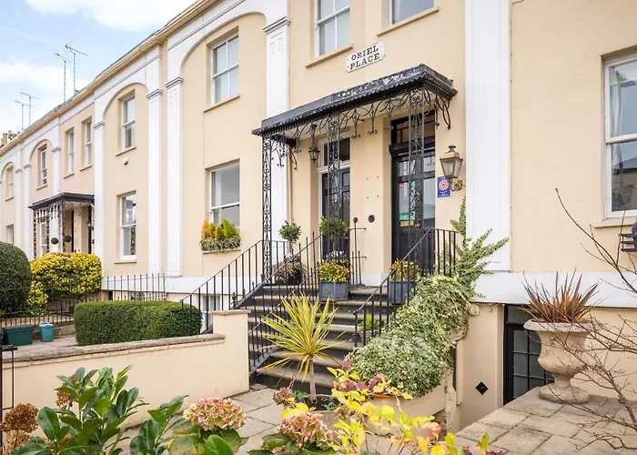 Crossways Guest House Cheltenham