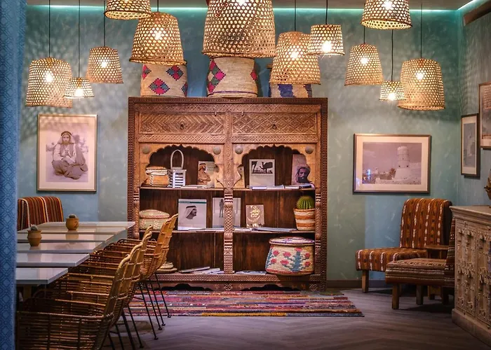 Mazmi Casa Bed & Breakfast Dubai