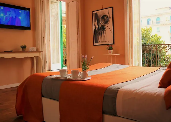 Amedeo Square Bed & Breakfast Naples