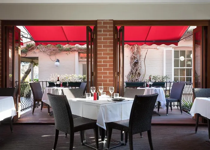 Ramada By Wyndham Brisbane Windsor Hotel