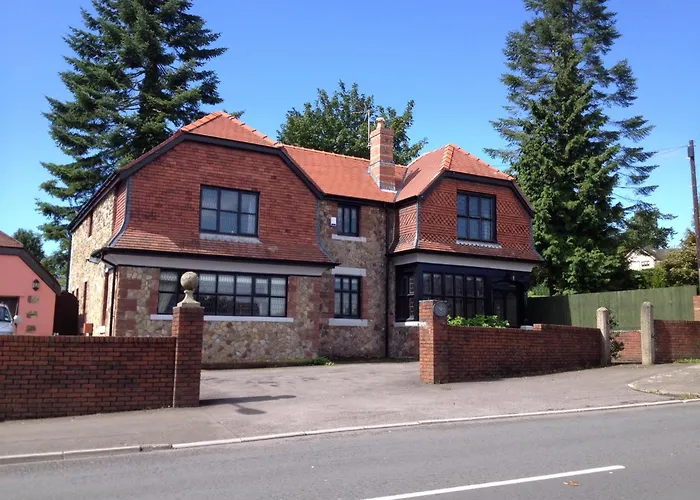 Ty Mynydd Lodge Cardiff