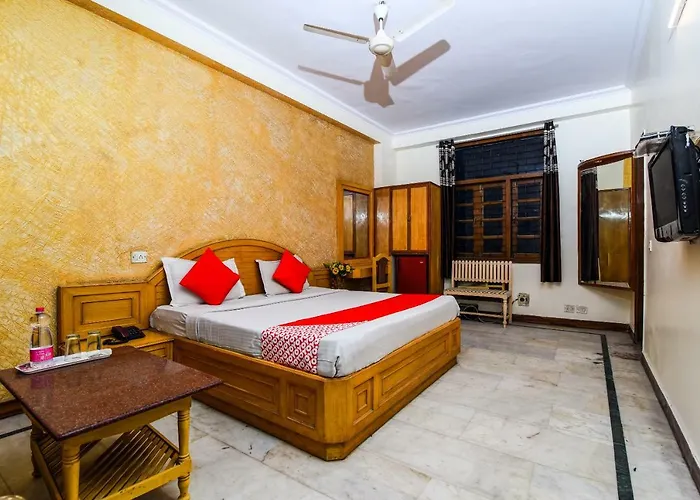 Hotel Rahul Palace By Golden Tree At Karol Bagh New Delhi