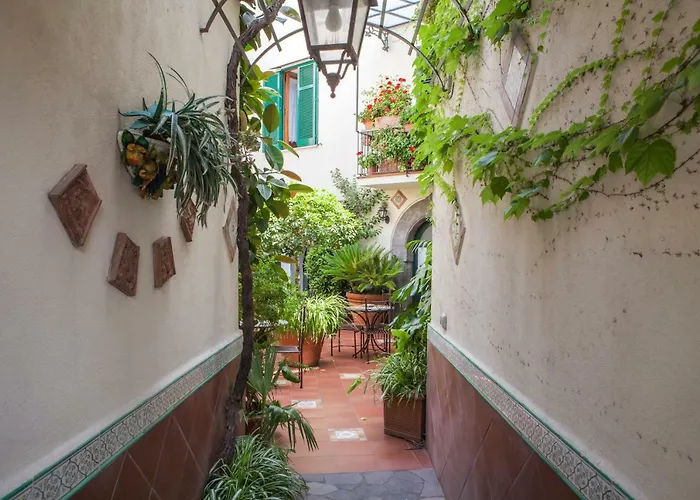Villa Elisa Holiday Home Sorrento