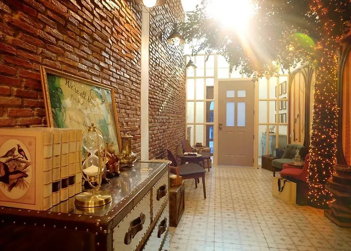 Hide And Seek Boutique Hometel Bangkok