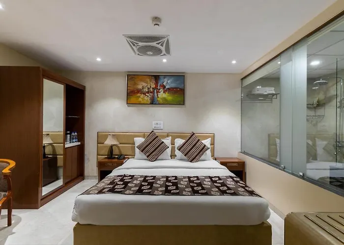 Hotel Kings Heritage Surat